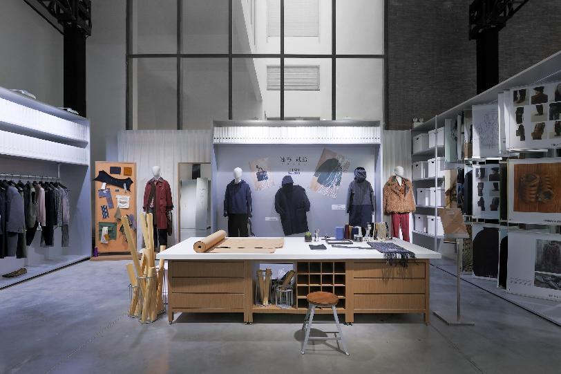 非常观察 ｜“光”与“幽默”的四重奏